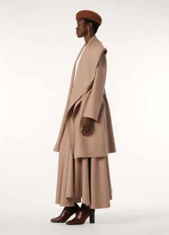 Adriano Royal Lightness